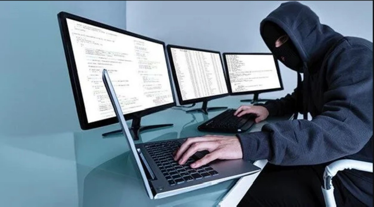 Предупредим преступления, совершаемые в сфере информационных технологий.
